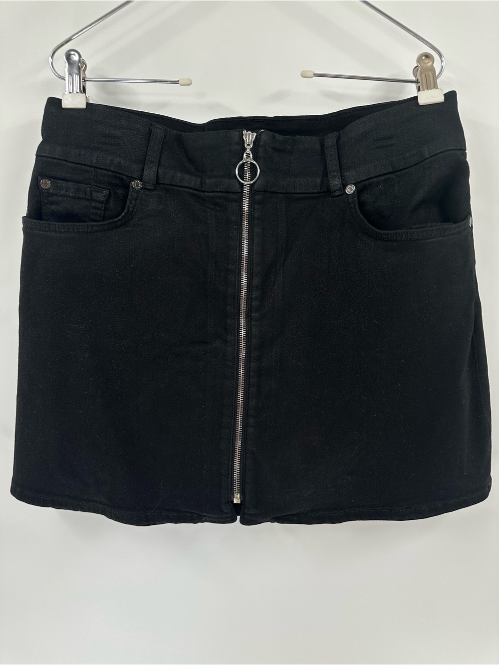 7 For All Mankind Front Zip Mini Skirt Womens 32 Black Waxed Cotton Denim Grunge